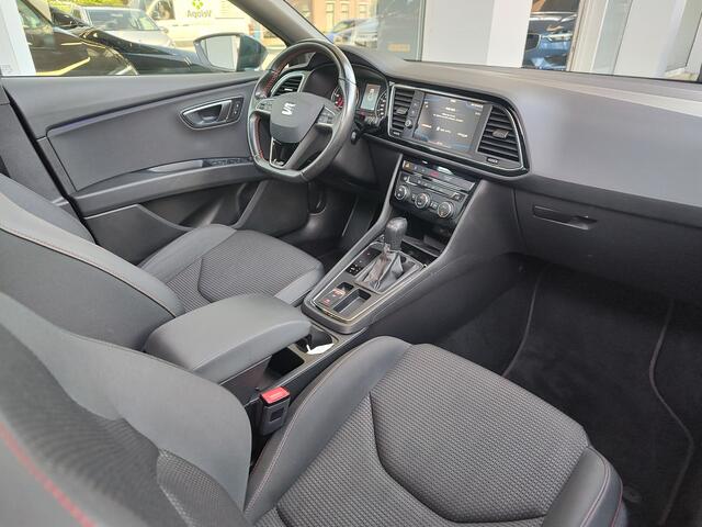 Seat LEON ST 1.5 TSI FR BUSINESS INTENSE Open dak | Trekhaak | Carplay/Android
