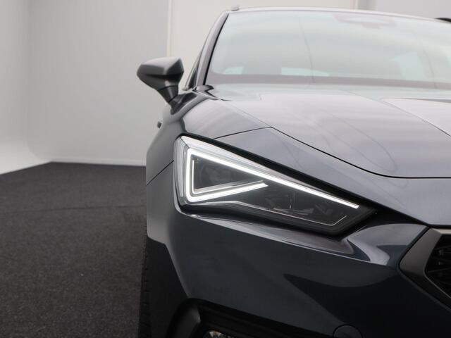 Seat LEON Sportstourer FR Business 1.5 TSI eHybrid PHEV 204 PK | Trekhaak | Keyless | Achteruitrijcamera | Stoelverwarming