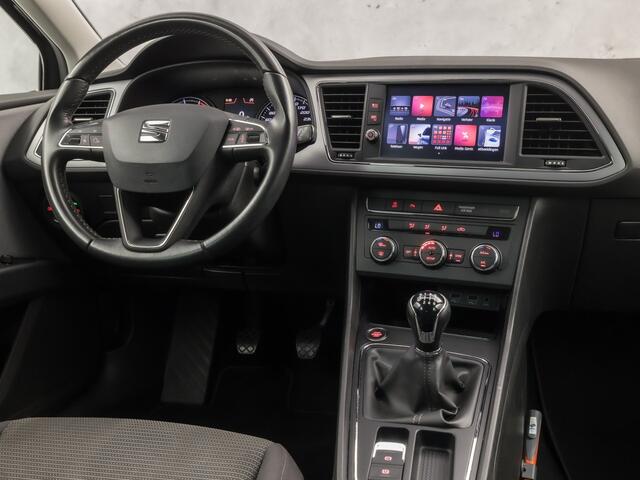 Seat LEON 1.0 EcoTSI Intense Sport (APPLE CARPLAY, NAVIGATIE, CLIMATE, GETINT GLAS, PARKEERSENSOREN, SPORTSTOELEN, KEYLESS, LM VELGEN, NIEUWSTAAT)