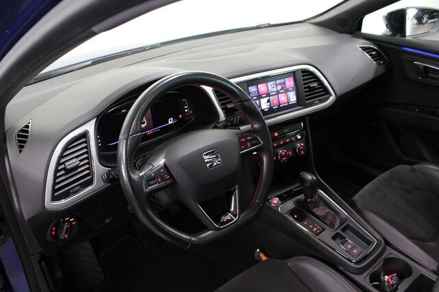 Seat LEON ST 1.4 EcoTSI FR Pan. dak / Beats audio / Full Led /