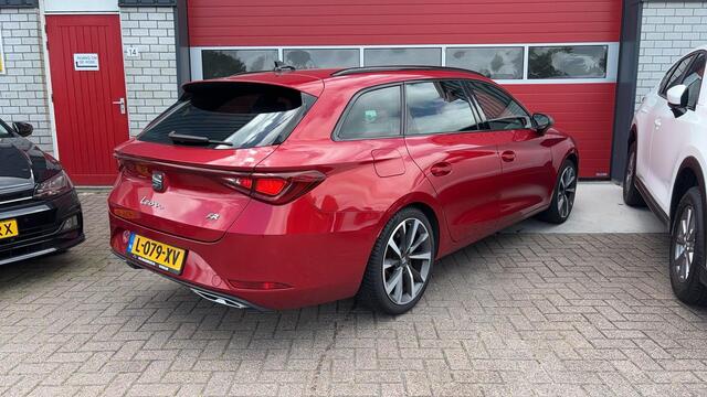Seat LEON Sportstourer 1.5 eTSI FR Launch Edition AUTOMAAT / CAMERA / SFEER / CARPLAY / ACC / STUURVERW / FULL LED / CLIMA / PDC