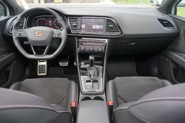 Seat LEON ST Cupra 300 4Drive Pano/DCC/ACC/Virtual/Beats