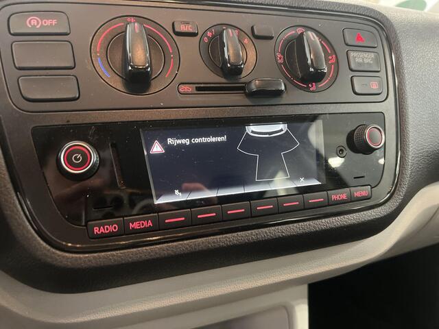 Seat MII 1.0 60pk Style Intense · Cruise Control · P-Sensoren · Airco · Radio · Bluetooth · 14'' Inch ·