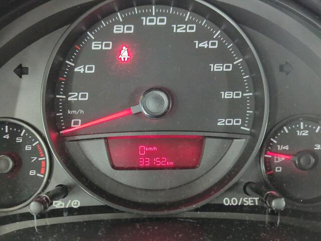 Seat MII 1.0 60pk Reference / Airco / Metalic lak /