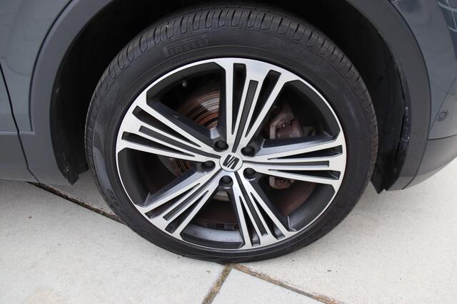 Seat Tarraco 1.4 TSI e-Hybrid PHEV Xcellence Intense Pano, Leder, Trekhaak, BOMVOL! Zomer aanbieding!