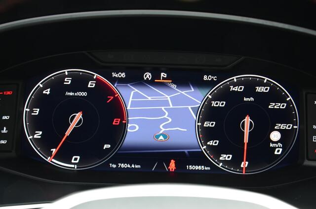 Seat Tarraco 1.5 TSI FR Automaat/Navi/Pdc/Ecc/Stoelverwarming/Leer/360°-camera/Achterbank verwarmd/Driver Assistance Pack/Volledig digitaal instrumentenpaneel/Trekhaak-Wegklapbaar/Privacy-Glass