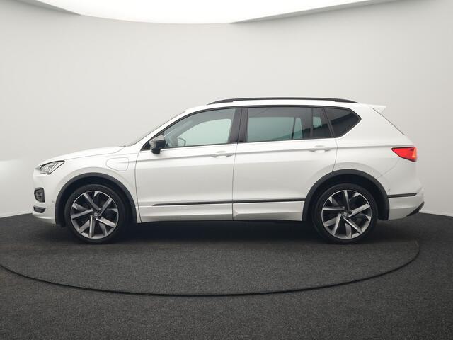 Seat Tarraco 1.4 TSI e-Hybrid FR PHEV 245pk Dealer O.H. | Trekhaak Af Fabriek | Adaptive Cruise | 360 Camera | Sportstoelen Memory & Verwarmd | Stuur Verwarmd | Keyless | Blis | 20"L.M | Apple Carplay | Navigatie | DAB | Plug In Hybrid |