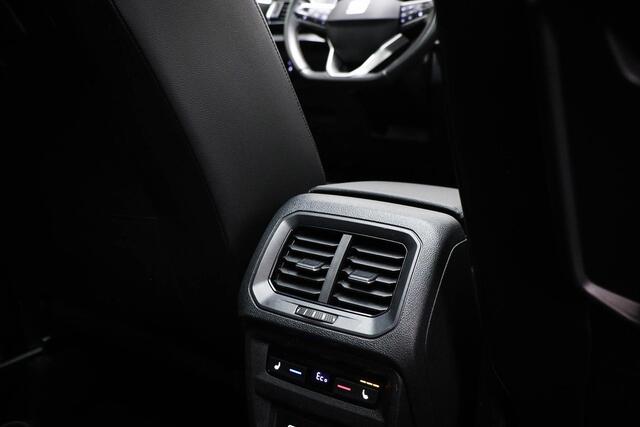 Seat Tarraco 1.4 TSI e-Hybrid PHEV Xcellence | SAFE & DRIVING PACK L | PANORAMADAK | ACHTERBANK / STUURVERWARMING | CAMERA | TREKHAAK