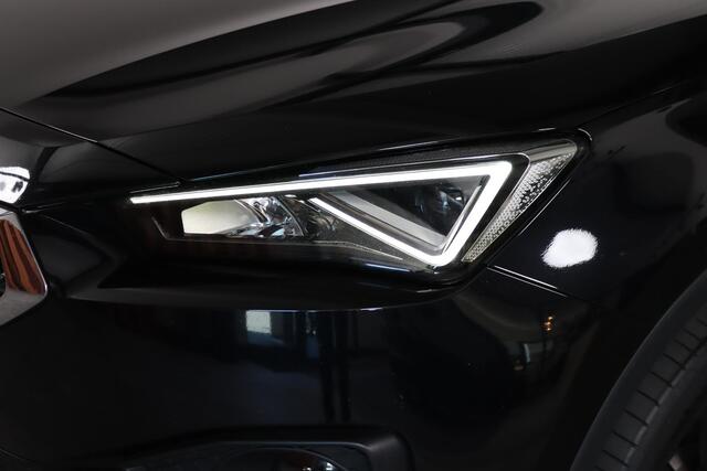 Seat Tarraco 1.4 TSI e-Hybrid PHEV Xcellence Panoramadak, Trekhaak, LED, ACC, Apple Carplay/Android Auto