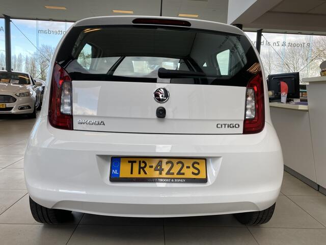 Skoda CITIGO 1.0 Greentech Ambition,Airco,Cruisecontrol,Bluetooth,Elektrischpakket,Suurbekrachting Snelheidsafhankelijk,Regensensor,Ipod Aansluiting