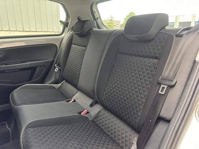 Skoda CITIGO 1.0 Greentech Ambition | DAB+ Ontvanger | Cruise Control | Lederen Sportstuur | Move & Fun App |