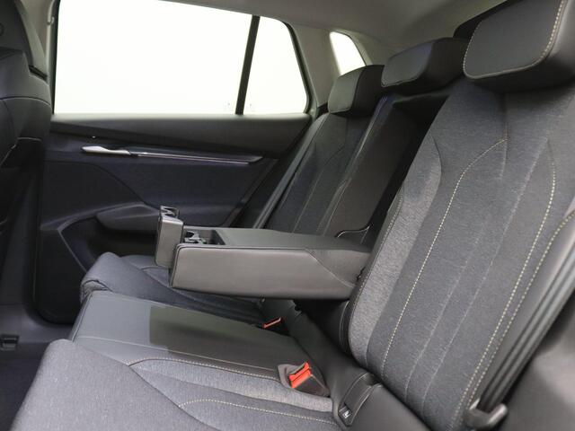 Skoda Elroq 60 Business Edition 204PK AUT. Warmtepomp, Keyless, Alarm, Stoel-Stuurverwarming, Achteruitrijcamera, Adaptieve Cruise Controle, Side Assist, 19" LM Velgen