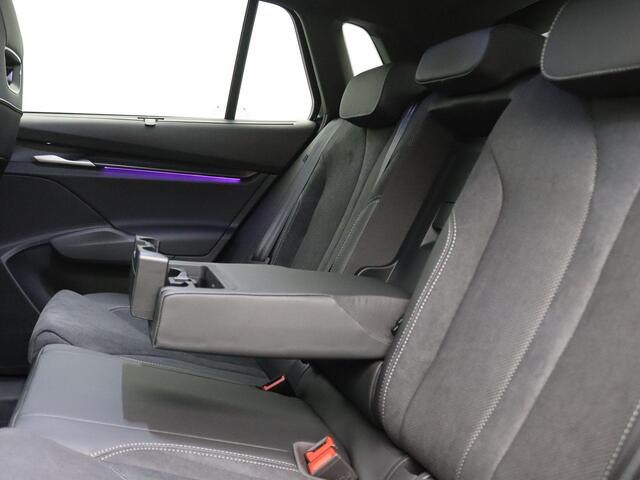 Skoda Elroq 85 Sportline Edition Alarm, Head-Up Display, 360gr. Camera, Stoel-Stuurverwarming, Clima, Warmtepomp, Keyless, 20" LM Velgen