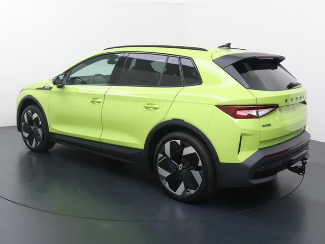 Skoda Elroq 85X RS 340 PK 4X4 | Mamba Green | Trekhaak | Rondomzicht camera | 21" lichtmetalen velgen | Warmtepomp |