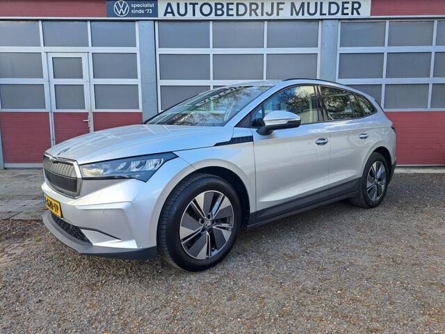 Skoda Enyaq iV 60 180 Pk Business Edition Stoelverwarming, Camera, SOH 92%