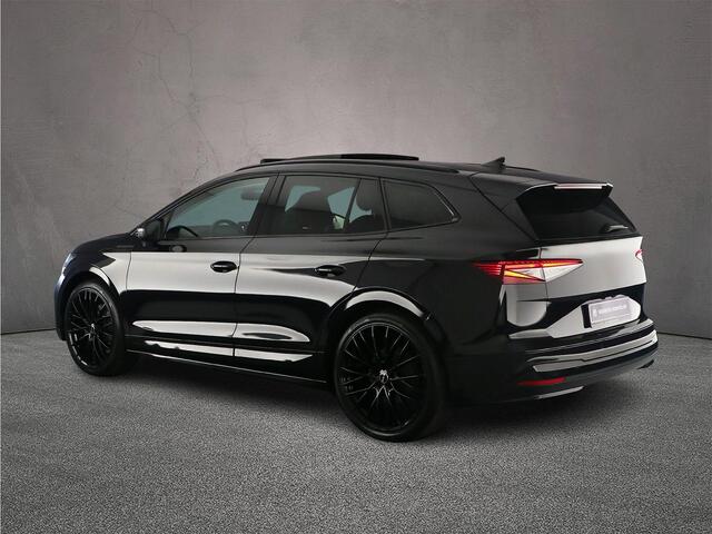 Skoda Enyaq iV 80 204pk Automaat Warmtepomp, Panoramadak, LED matrix koplampen, Adaptive cruise control, Achteruitrijcamera, Navigatie, 360 camera, Parkeersensoren