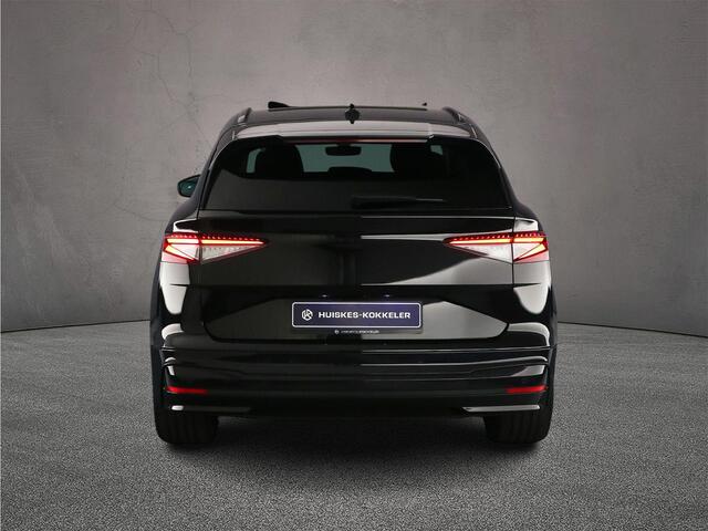 Skoda Enyaq iV 80 204pk Automaat Warmtepomp, Panoramadak, LED matrix koplampen, Adaptive cruise control, Achteruitrijcamera, Navigatie, 360 camera, Parkeersensoren