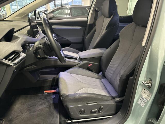 Skoda Enyaq iV 80 204pk Limited Edition Plus · Camera · Apple/Android Car Play · Elek. Trekhaak · Warmtepomp · Elek.Bestuurdersstoel · 19'' Inch ·