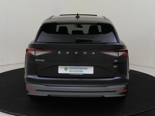 Skoda Enyaq iV 80 Business Edition Plus | Panoramadak | Trekhaak | Keyless | Warmtepomp | Adaptieve cruise control | Dodehoek detectie | Parkeerasisstent |