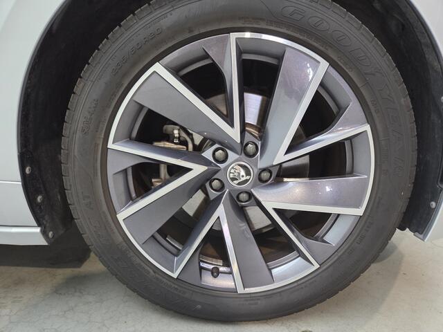 Skoda Enyaq iV 60 Sportline | Trekhaak | ACC | Stoelverwarming | Camera |*