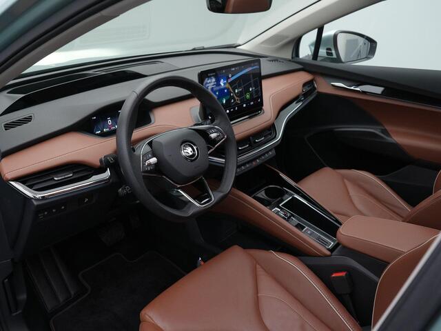 Skoda Enyaq iV 80 204 pk | Wamtepomp | Panoramadak | Trekhaak | Cognac leder | Geheugenstoel | Head-up display | Matrix LED | Stuur-/achterbankverwarming