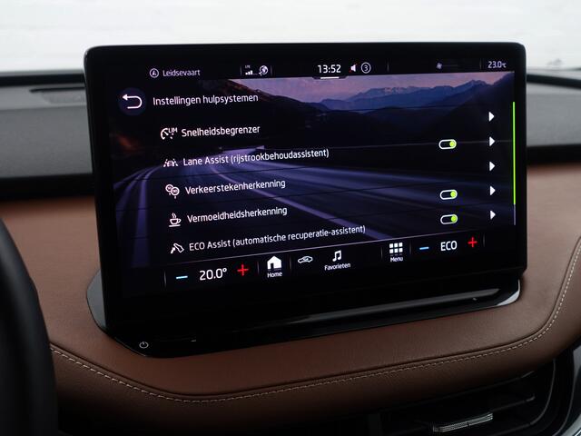 Skoda Enyaq iV 60+ Sportline- Warmtepomp, Design Leder Interieur, Sfeerverlichting, Standkachel, Xenon Led