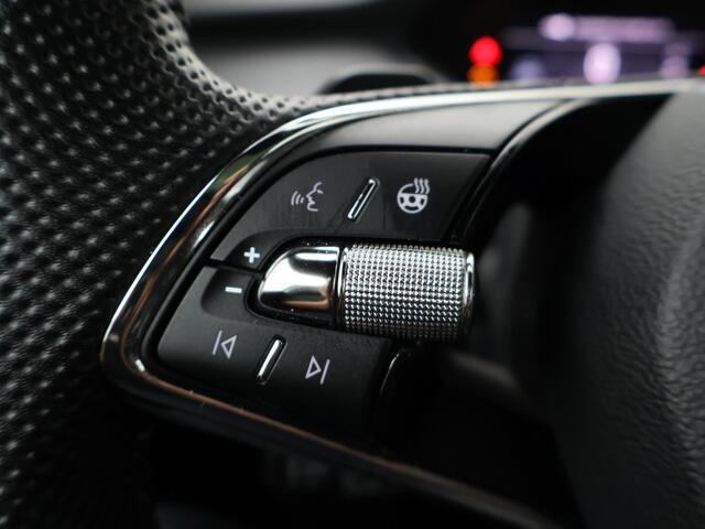 Skoda Enyaq iV 60 Sportline | 180 PK | Automaat | SoH 91% | Multifunctioneel stuurwiel | Adaptive Cruisecontrol | Stoelverwarming |