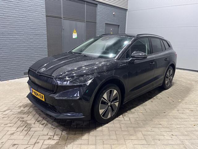 Skoda Enyaq iV 60 | Trekhaak | Camera | Getint Glas | Stoelverwarming | Apple Carplay