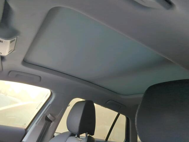 Skoda Enyaq iV 80 204pk Comfort Sport Plus / Panoramadak / LED-CrystalFace / Navi / Achteruitrijcamera / Verwarmbare voorstoelen