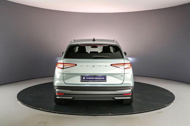 Skoda Enyaq iV 80 204pk Automaat Adaptive cruise control, Elektrische achterklep, Navigatie, Achteruitrijcamera, LED matrix koplampen, Airco, Parkeersensoren, DAB, Stuurwiel verwarmd