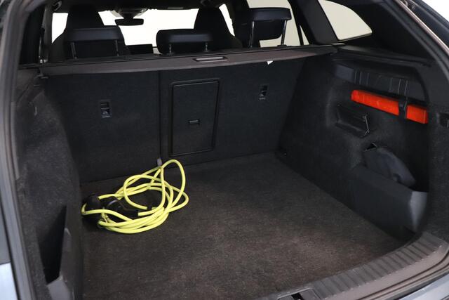 Skoda Enyaq iV 80 Sportline | Camera | SoH 91 % | Adaptieve cruise control | Warmtepomp | Stoelverwarming |