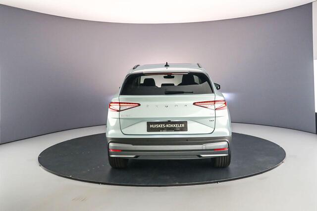 Skoda Enyaq iV 60 Business Edition Plus 180pk Automaat Panoramadak, Adaptive cruise control, Achteruitrijcamera, LED matrix koplampen, Stoelverwarming, Elektrische achterklep