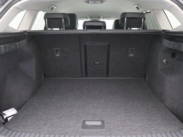 Skoda Enyaq iV 60 Selection 170PK Aut. Warmtepomp, Achteruitrijcamera, Keyless, Adaptieve Cruise Control, Side Assist, Navi, Stoel-stuurverwarming, 19" LM Velgen