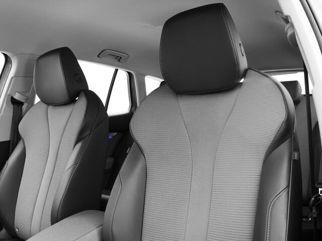 Skoda Enyaq iV 50 150pk Selection · Camera · Apple/Android Car Play · Sfeerverlichting · Cruise Control · 19"Velgen · Navigatie · Verkeersbord Detectie ·