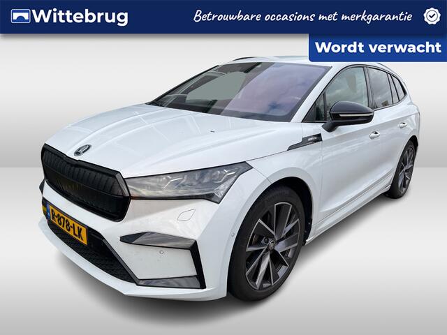 Skoda Enyaq iV 80 Sportline / Navigatie / App connect / Alcantara / Camera / Parkeersensoren V+A / Zwenkbare trekhaak /