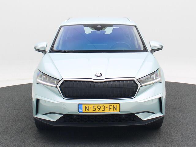 Skoda Enyaq iV 60 180 Pk Automaat | Stoel/Stuur verwarming | Camera | Full LED | Climatronic | CarPlay | Navigatie | 20 Inch