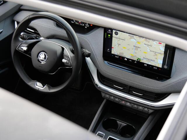 Skoda Enyaq iV 80/ PANORAMADAK/ TREKHAAK/ ASSISTENTIE PACK+/ COMFORT PACK