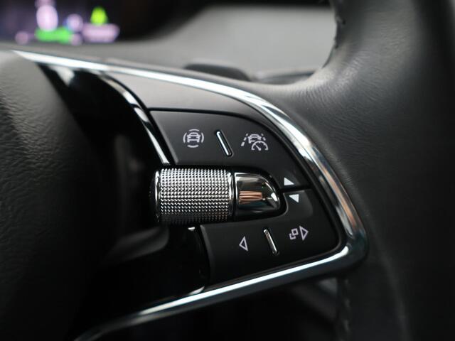 Skoda Enyaq iV 80 | 204 PK | SoH 94% | Navigatiesysteem | Achteruitrijcamera | Climate control | Led verlichting |