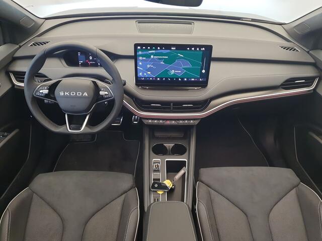 Skoda Enyaq iV 85 Sportline 82 kWh 286pk Wegklapbare trekhaak, Panoramadak, Warmtepomp