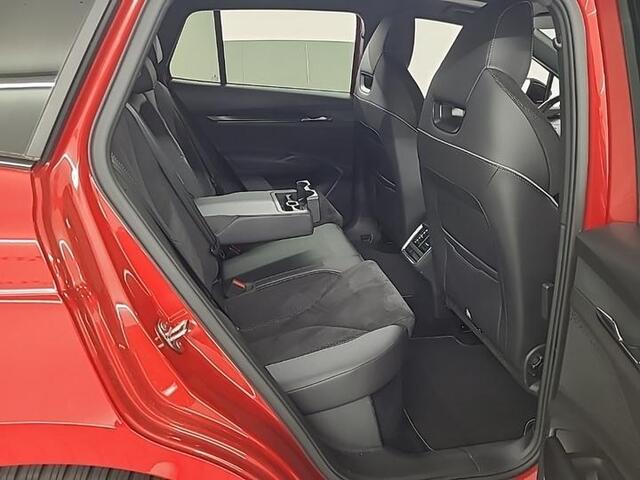 Skoda Enyaq iV 80 SPORTLINE I AUTOMAAT I GROOT ACCUPAKKET I SCHUIF/KANTELDAK I STOELVERWARMING I NAVIGATIE I P-CAMERA