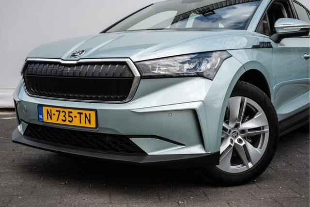Skoda Enyaq iV 60 SOH 90% Trekhaak/ Full led/ Stoel-stuurverwarming/ Camera/ Blindspot/ Navigatie/ Carplay