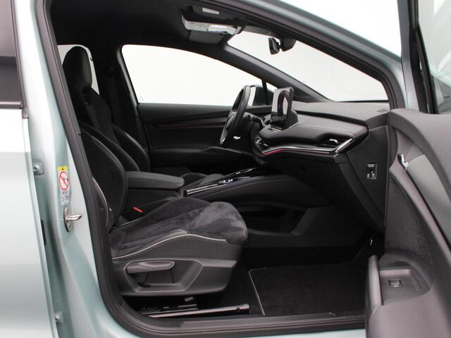 Skoda Enyaq iV 60 Sportline 180 Pk | Stuur/Stoel Verwarming | Adaptive Cruise | Matrix LED | Climatronic | CarPlay | Camera | 20 Inch | 59.476 Km !!