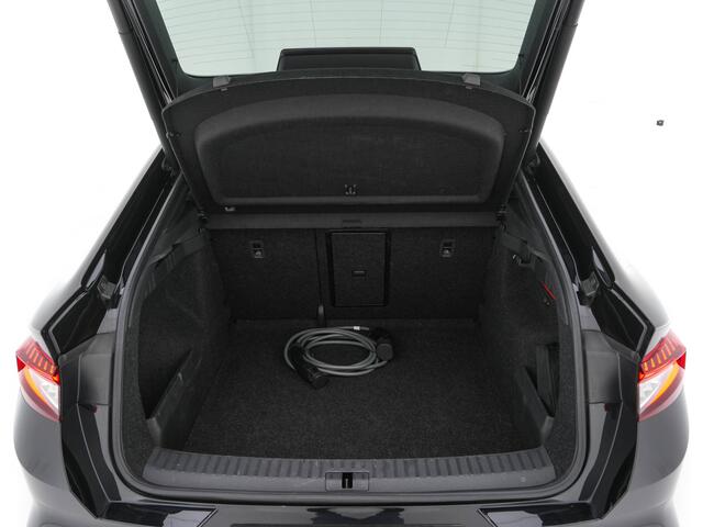 Skoda Enyaq iV Coupé 85 Sportline [ 3-Fase ] {SOH-95%} (INCL.BTW) *PANO | ADAPTIVE-CRUISE | LEATHER-ALCANTARA | FULL-LED | BLINDSPOT | HEATED-SPORTSEATS | CAMERA | KEYLESS | PRIVACY-GLASS | SHIFT-PADLLES | TOWBAR | 20''ALU*