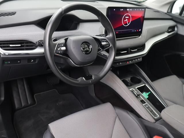 Skoda Enyaq iV 60 | 180 PK | SoH 90% | Voorstoelen verwarmd | Navigatiesysteem | Climate control |
