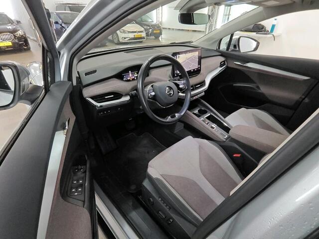 Skoda Enyaq iV 60 First Edition | Trekhaak | Stoelverwarming | Camera