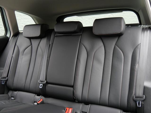 Skoda Enyaq iV 60/ LEER/ ASSISTENTIE PACK/ COMFORT PACK/ LICHT PACK/ 21INCH VELGEN/ SOH 92%