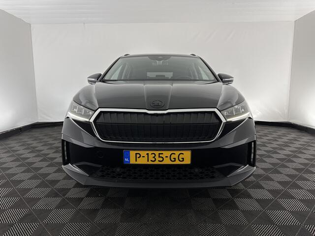 Skoda Enyaq iV 60 [ 3-Fase ] (INCL-BTW) *LEATHER-FABRIC | FULL-LED | DIGI-COCKPIT | CAMERA | KEYLESS | NAVI-FULLMAP | AMBIENT-LIGHT | ECC | HEATED-COMFORTSEATS | PRIVACY-GLASS | DAB+ | PDC | CRUISE | 19"ALU*