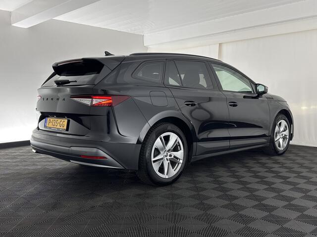 Skoda Enyaq iV 60 [ 3-Fase ] (INCL-BTW) *LEATHER-FABRIC | FULL-LED | DIGI-COCKPIT | CAMERA | KEYLESS | NAVI-FULLMAP | AMBIENT-LIGHT | ECC | HEATED-COMFORTSEATS | PRIVACY-GLASS | DAB+ | PDC | CRUISE | 19"ALU*