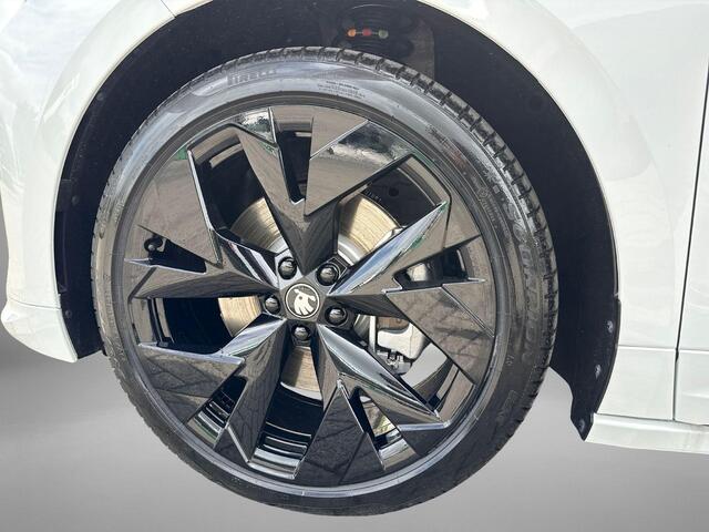 Skoda Enyaq iV 85X RS | 340PK | Panoramadak | Leder interieur | 21 Inch Wielen | Trekhaak wegklapbaar | DEMO DEAL!!