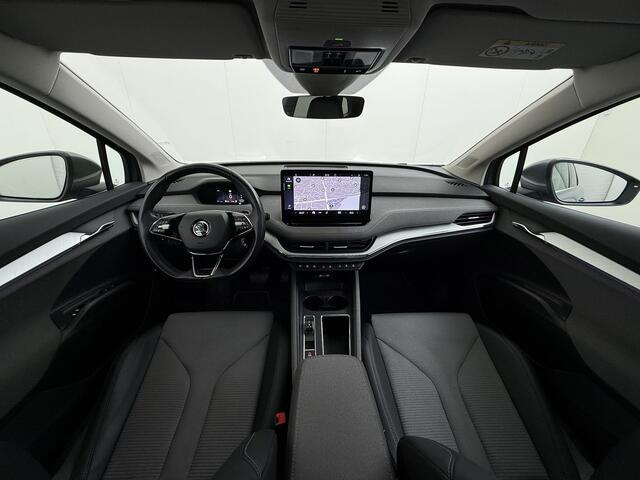 Skoda Enyaq iV 60 Panoramadak Trekhaak Navi Ecc Camera Apple Carplay Android Auto Cruise Control SOH 89,6% Elek.Achterklep Stuurverwarming Bluetooth Led Keyless advanced 1.000KG Trekgewicht 1e Eigenaar Origineel Nederlandse Auto